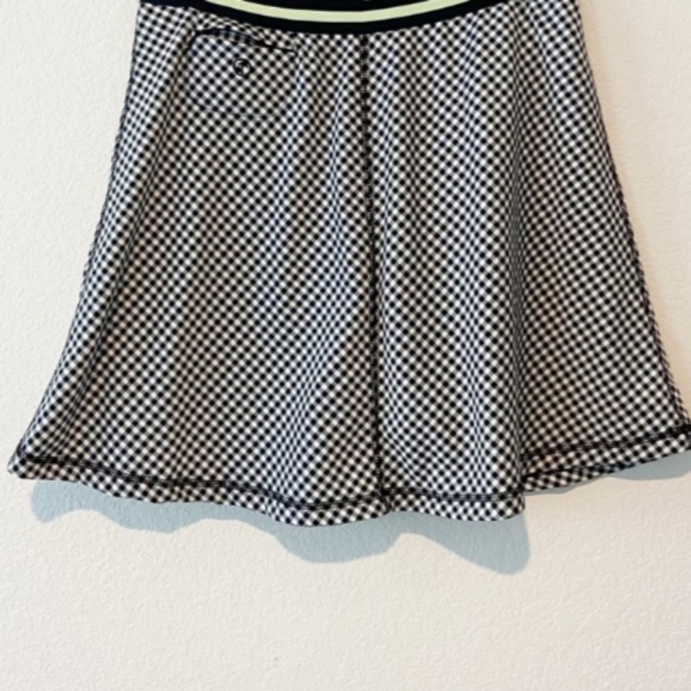 Talbots Tennis Golf Black and White Skirt/Skort Size Medium